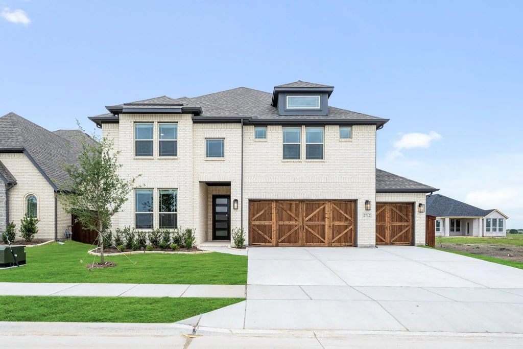 2712 Railway Street, Forney