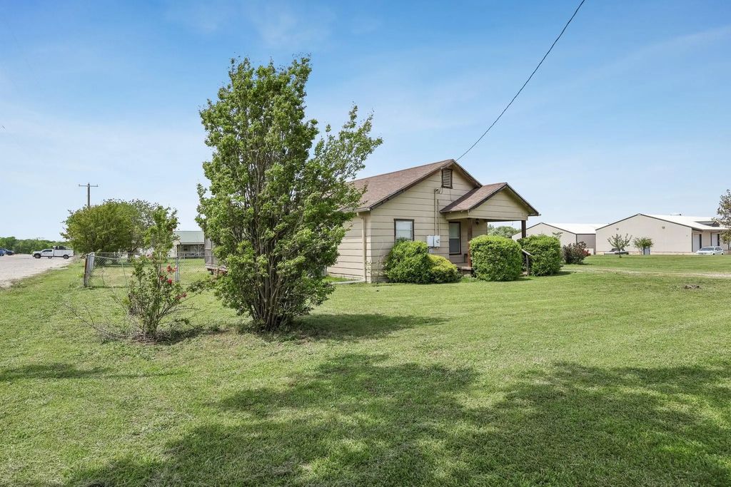 2011 Miller Road, Melissa
