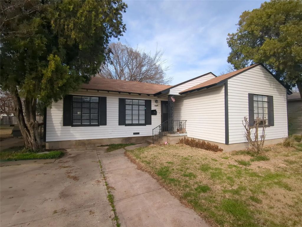 1449 Nash Street, Garland