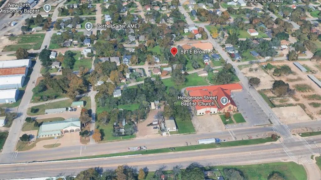 821 E Brown Street, Cleburne