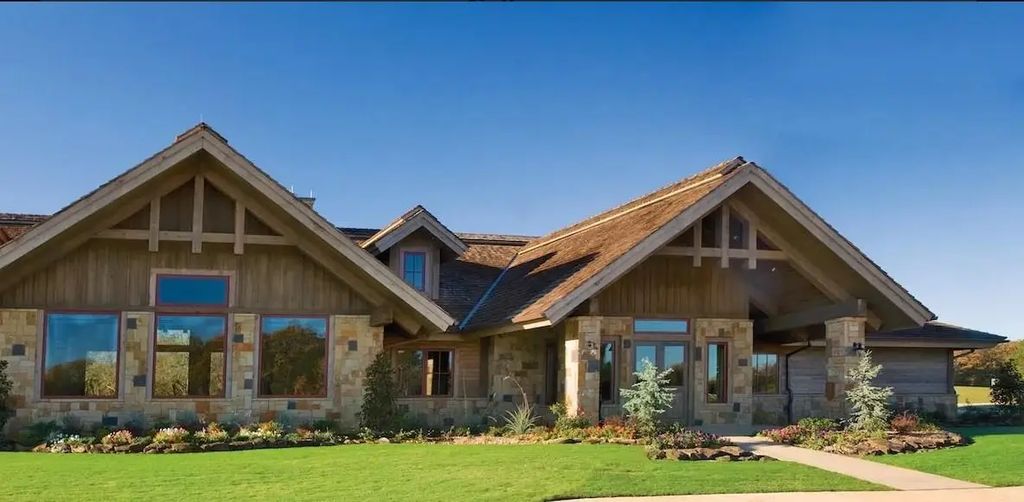 202 Castle Pines Circle, Gordonville