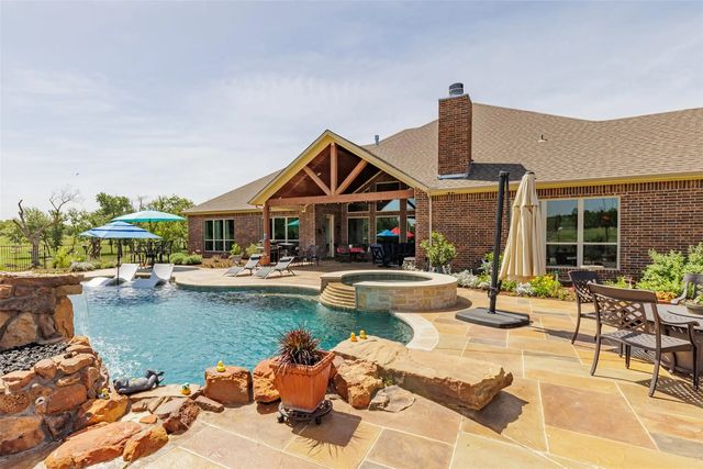 1466 County Road 1270, Alvord