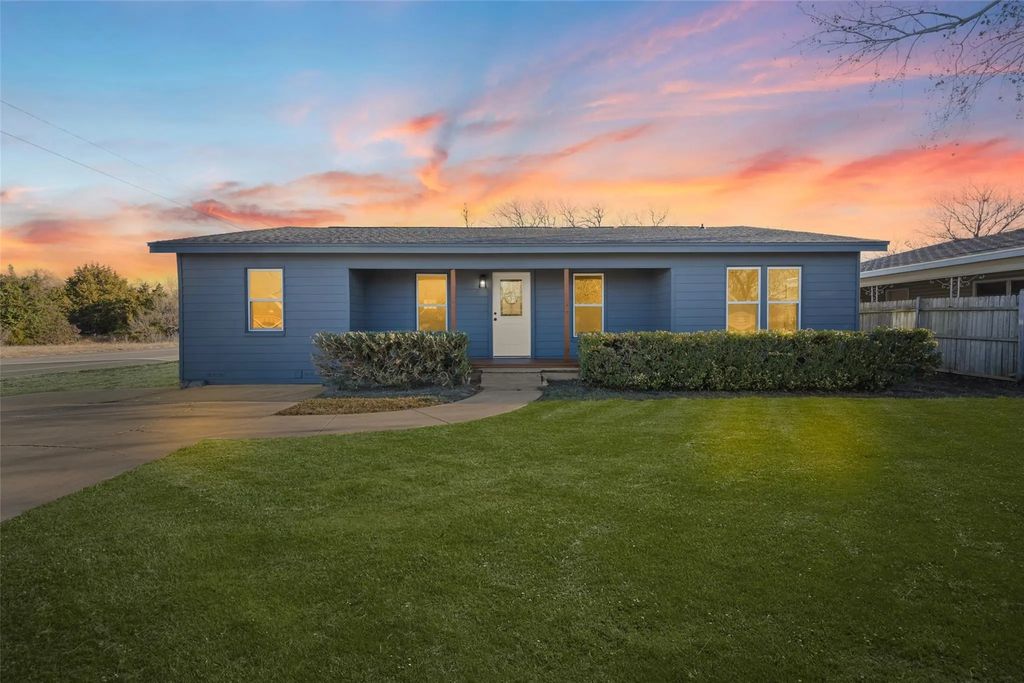 2400 S 26th Street, Waco