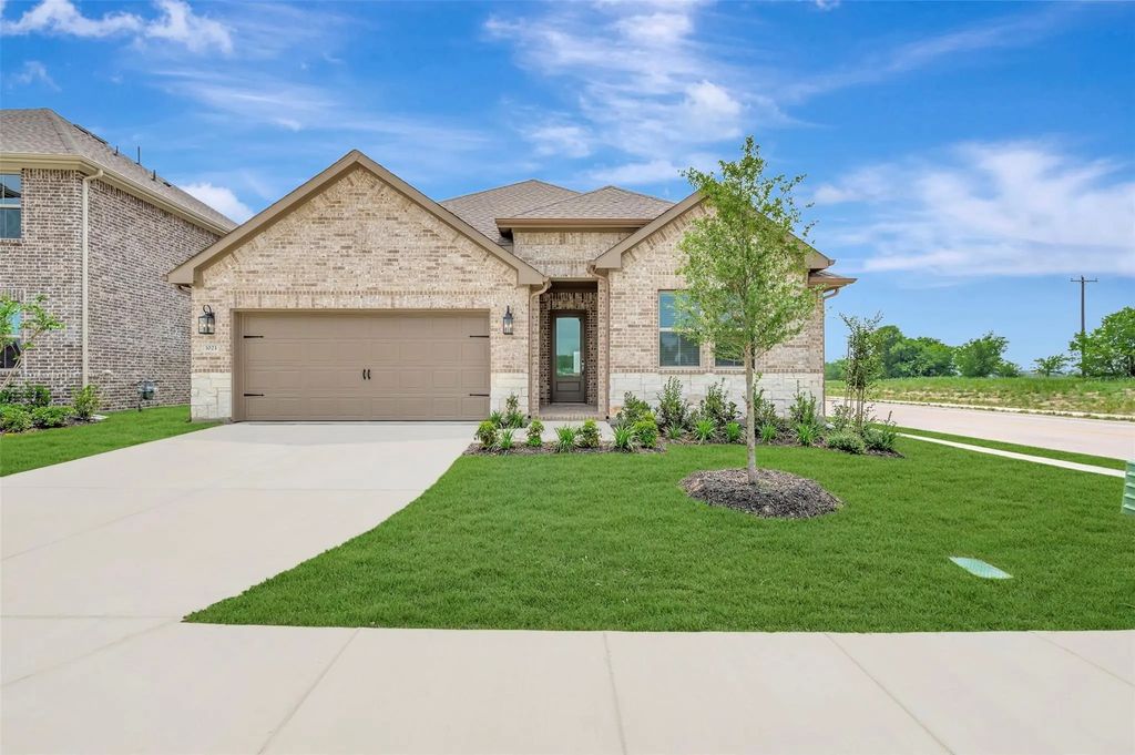 1023 Candlewyck Drive, Justin