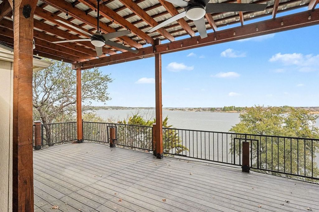 7006 Stone Bluff Court, Granbury
