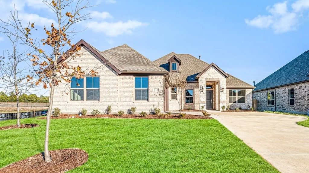 515 Cristo Range Drive, Greenville