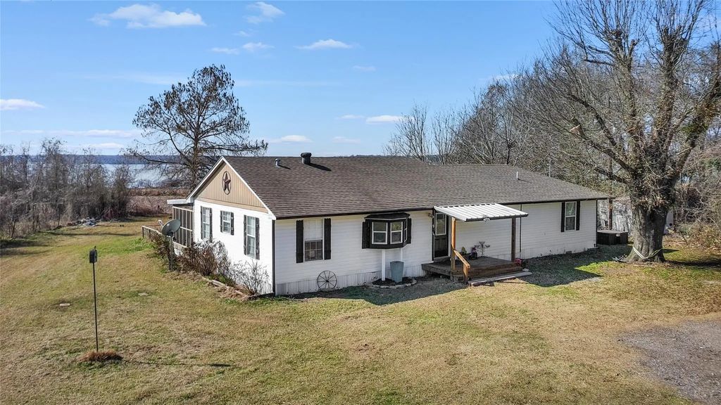 160 Lcr 825, Groesbeck