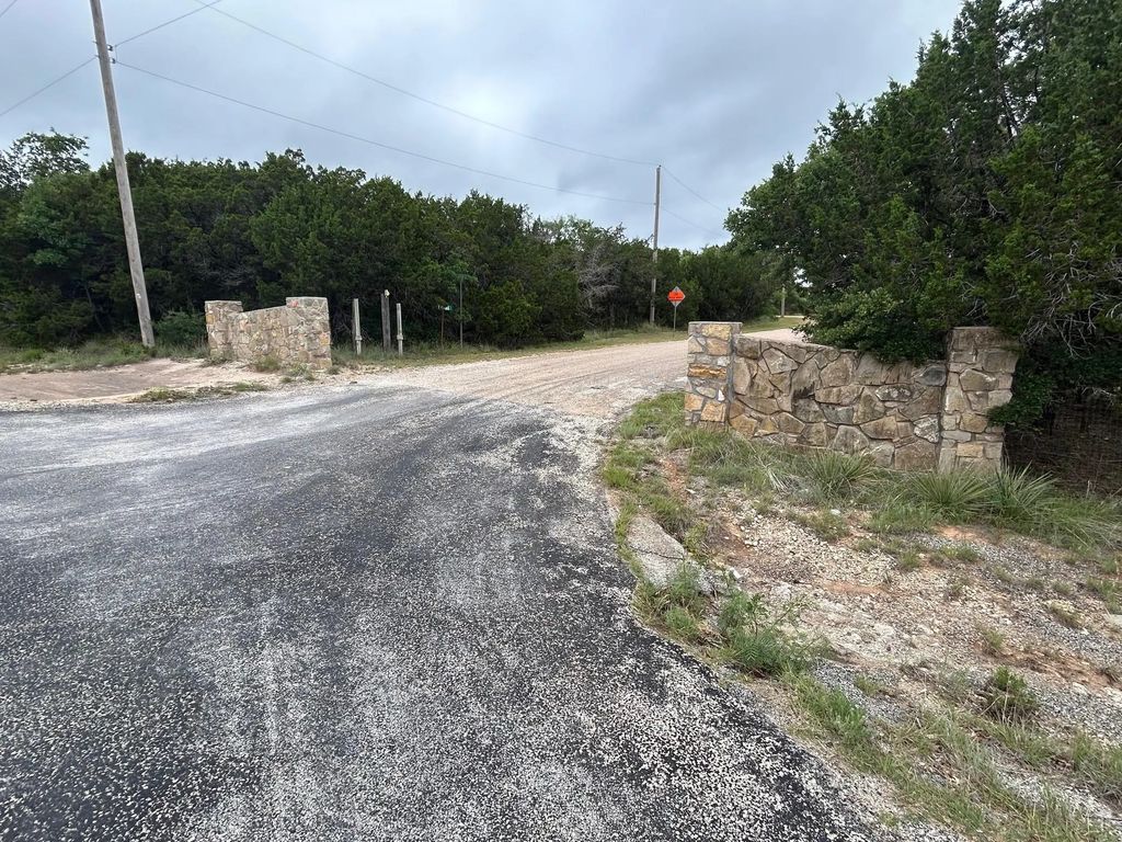 1.99 Antler Ridge, Tuscola
