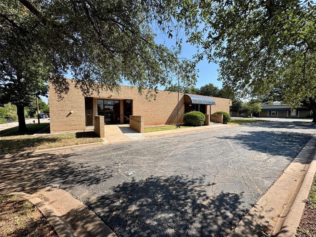 3408 S 14th Street, Abilene