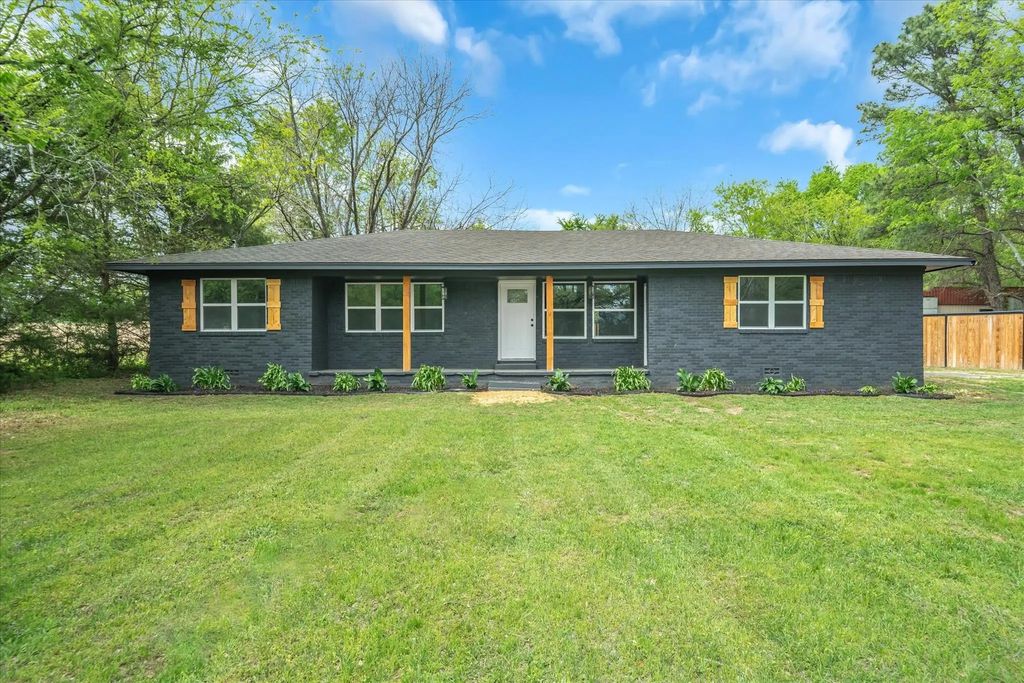 342 Vz County Road 2101, Canton