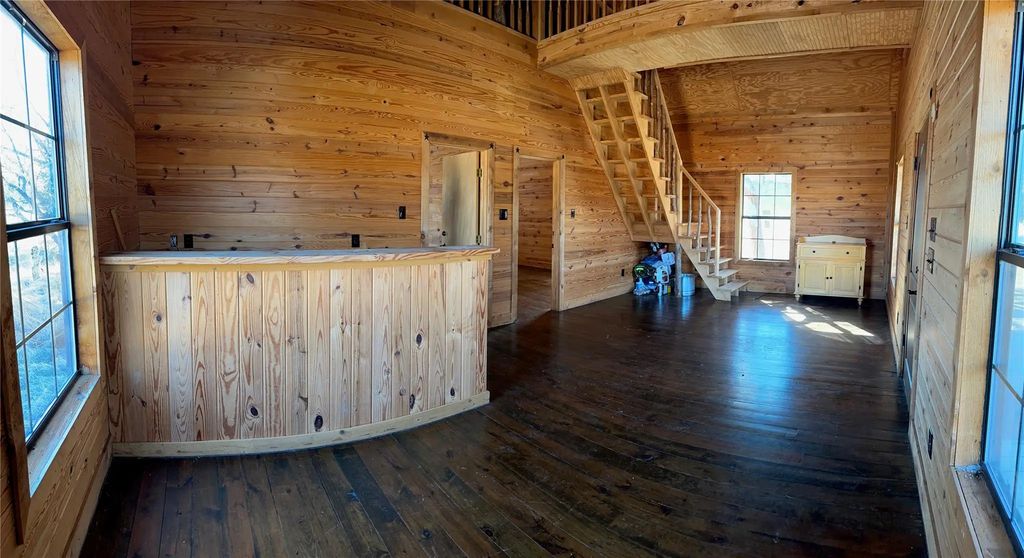 14053 Se Cr 4112, Kerens