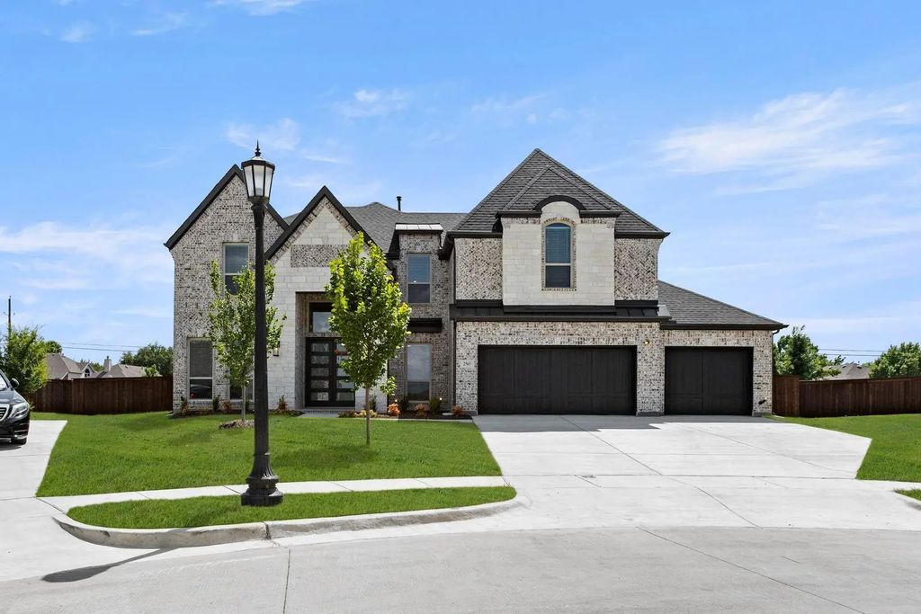 2565 Riverchase Way, Grand Prairie