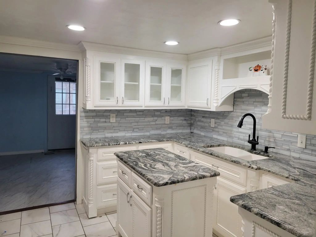 924 N Clements Street, Gainesville