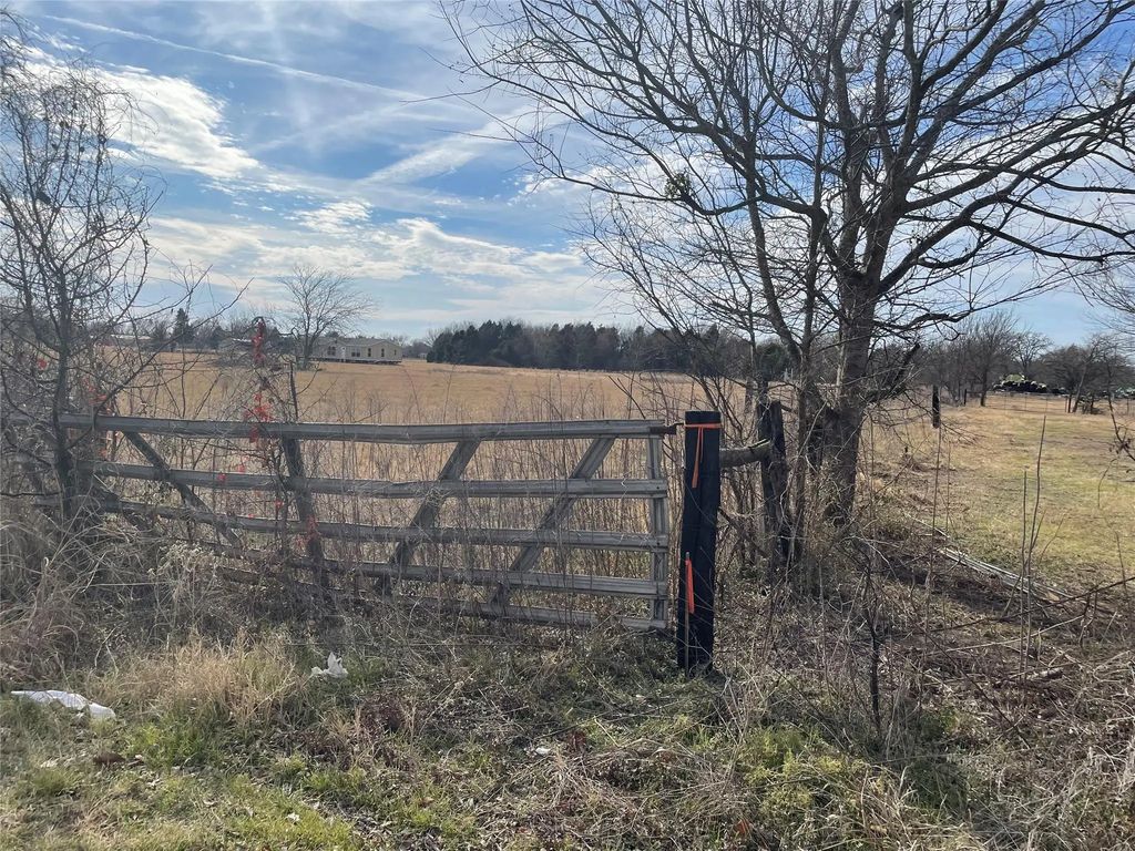 17960 County Road 2529, Payne Springs
