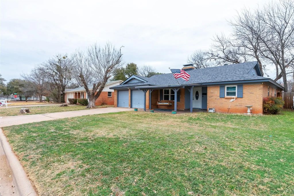 2517 Woodridge Drive, Abilene