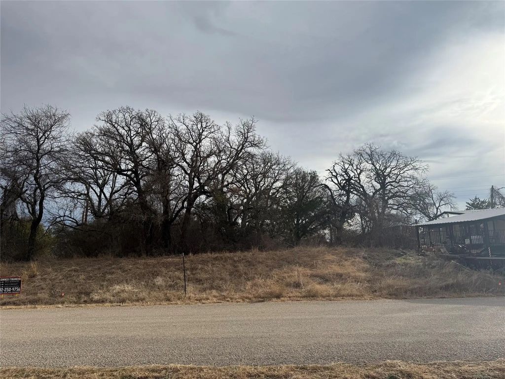 5905 Arrowhead Drive, Granbury