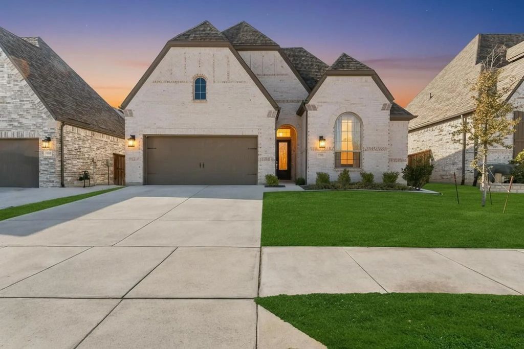 1669 Stowers Trail, Fort Worth