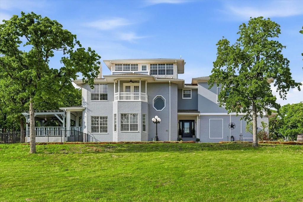 10325 E Fm 922, Tioga