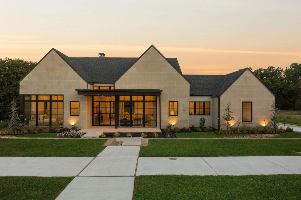 116 Park Avenue, Keller