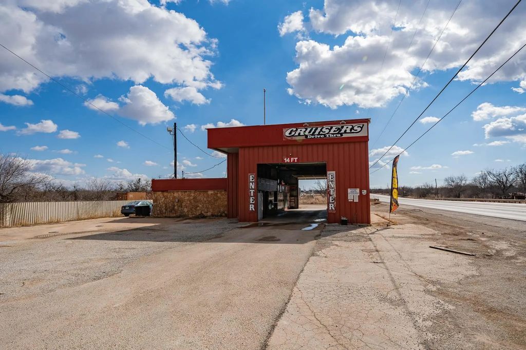 2132 Us Highway 277 S, Anson