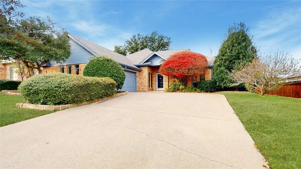 3713 Teal Lane, Bedford