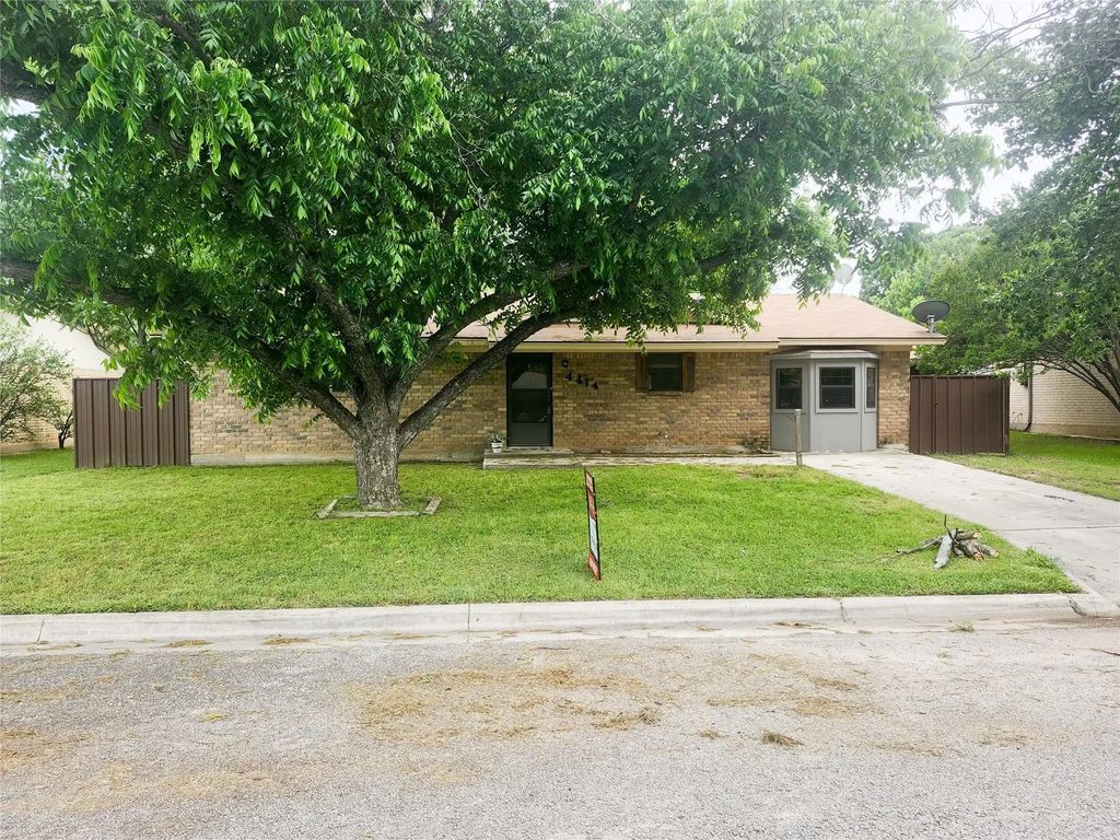 4414 Mimosa Drive, Brownwood