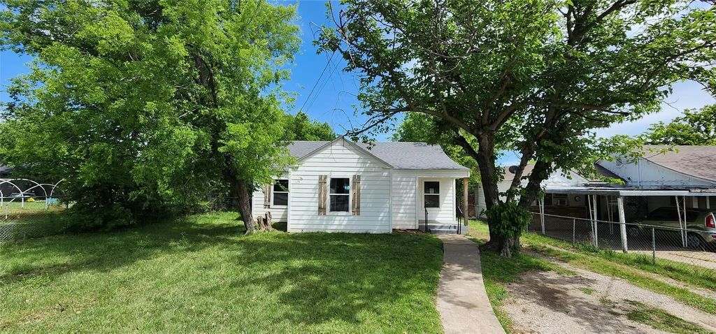 903 Sw 5th Avenue Sw, Mineral Wells