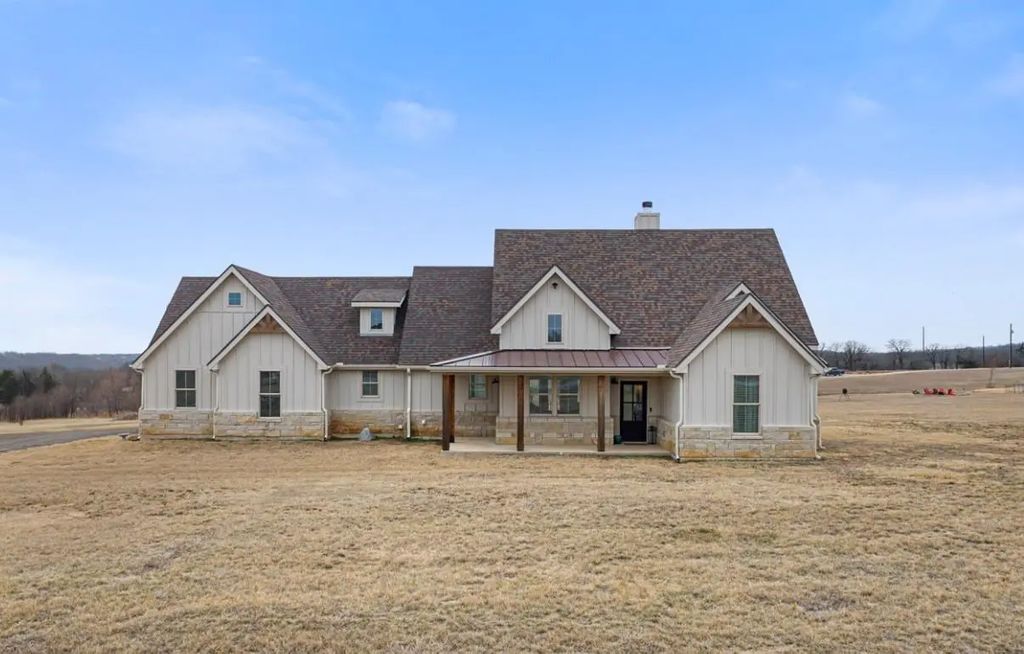 476 Silver Leaf Drive, Sunset