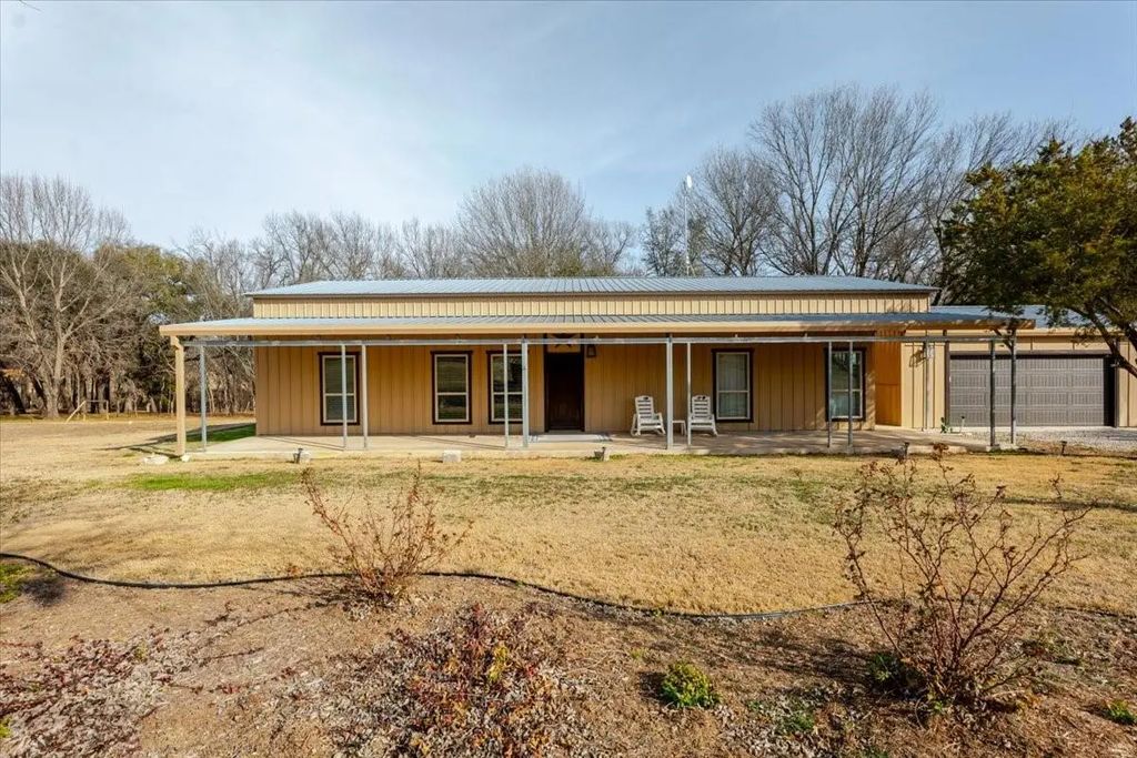 831 Dill Road, Weatherford