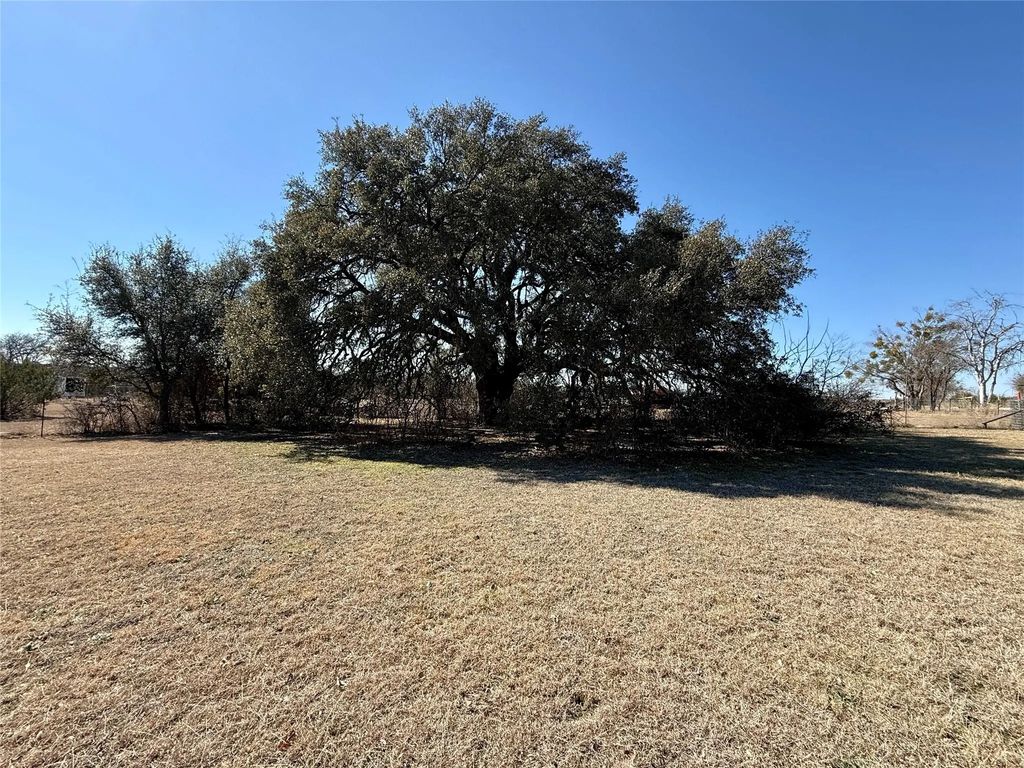 719 W First Street, Hico