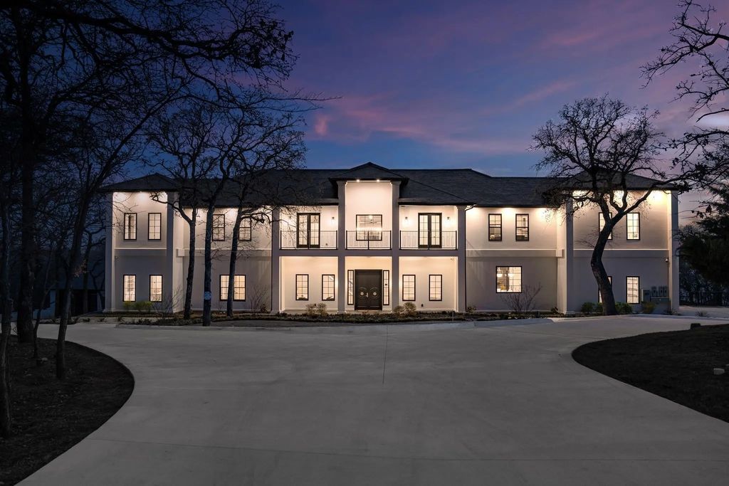 1230 Oak View Court, Oak Point