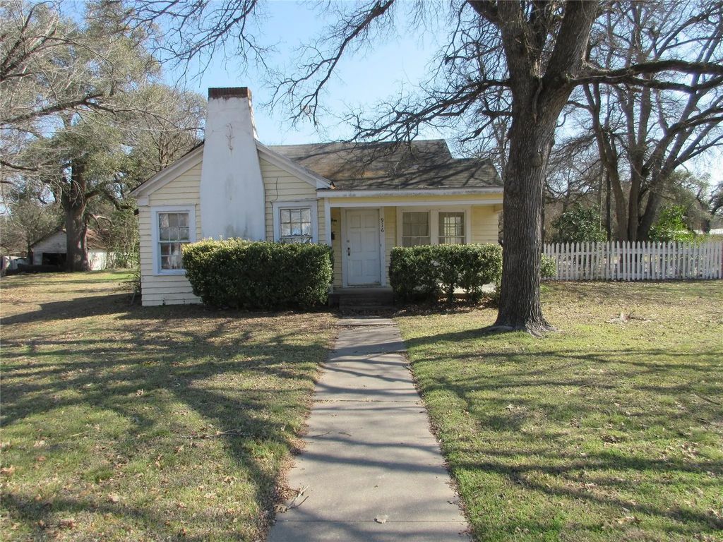 916 Ward, Marlin