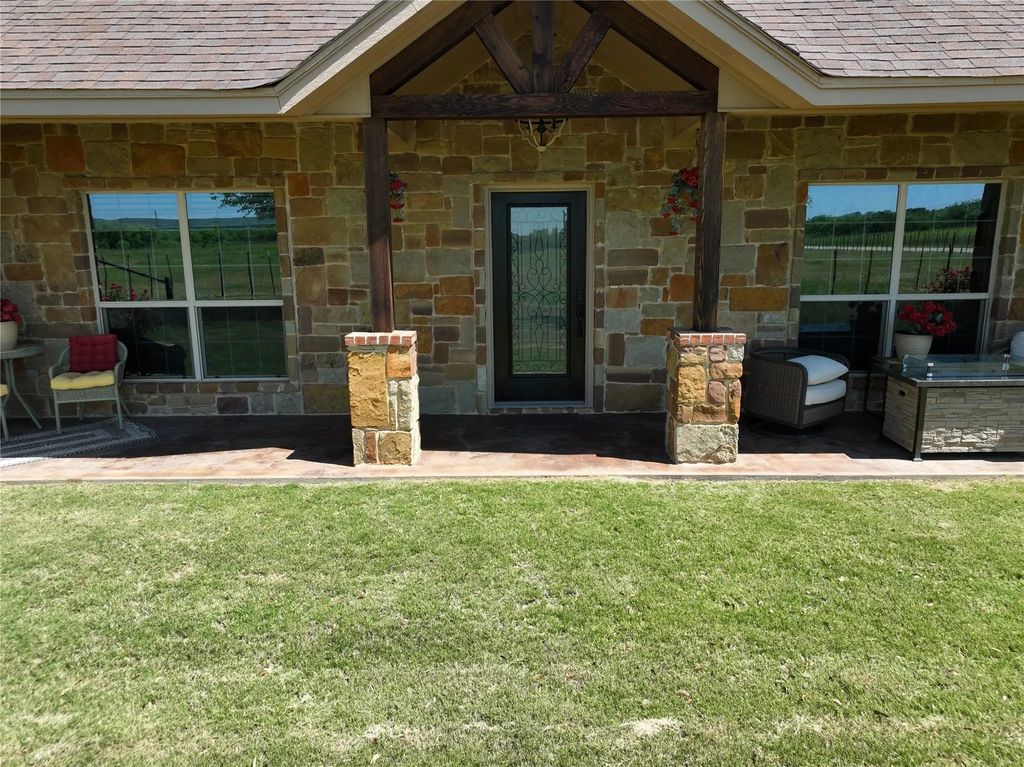 13656 County Road 238, Clyde