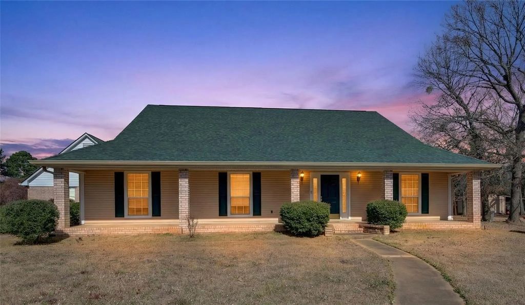 115 Barnes Drive, Benton