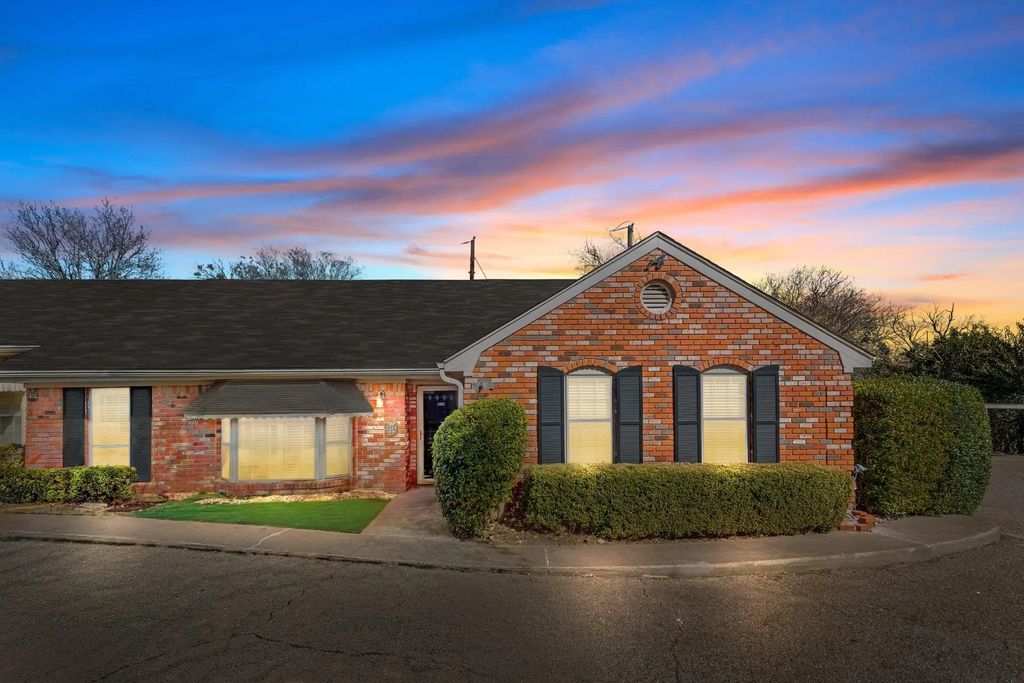 5224 Lake Shore, Waco