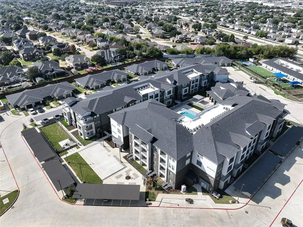 750 Turner Warnell Road 1204, Arlington