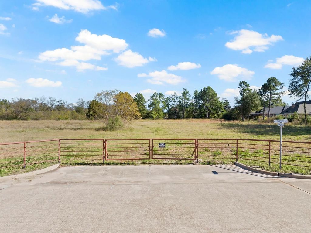 1 Oakwood, Sulphur Springs