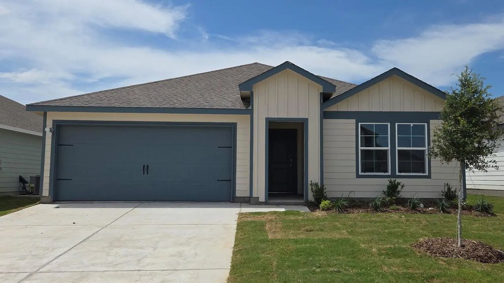 328 Whispering Pine Drive, Royse City