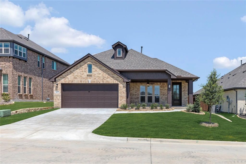 129 Silverleaf Drive, Balch Springs