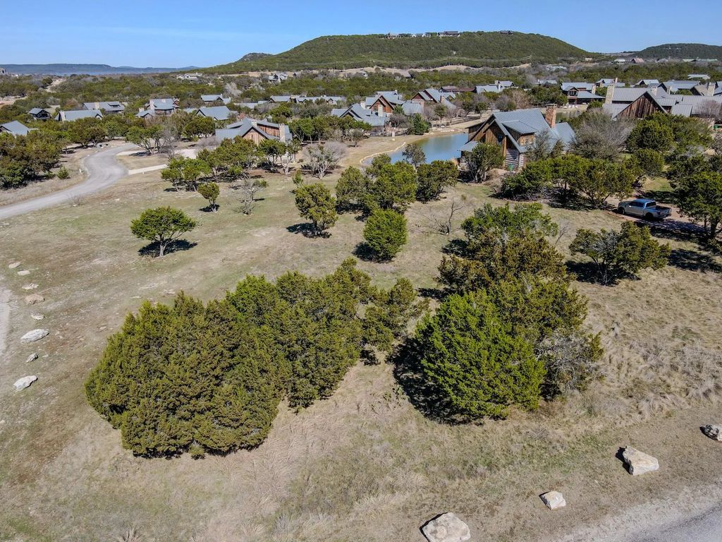 1011 Grandview Drive, Graford