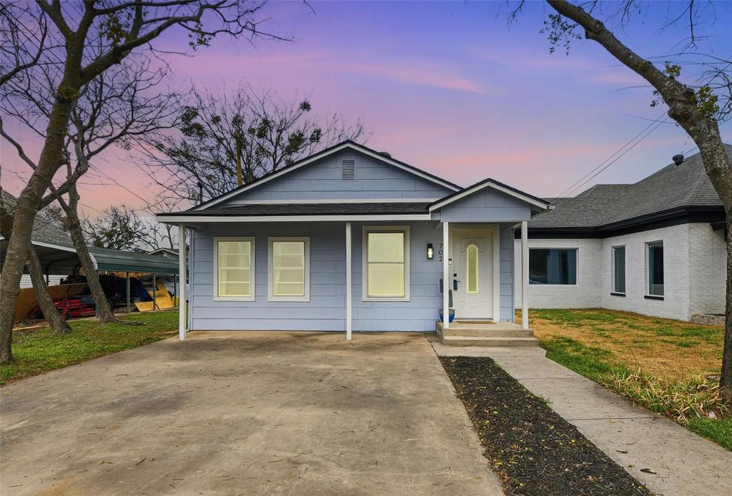 702 N Church Street, Decatur