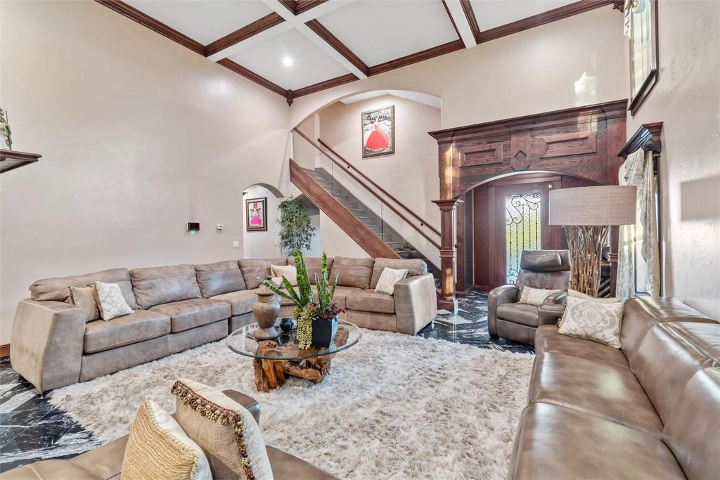 1006 Manning Street, Grand Prairie