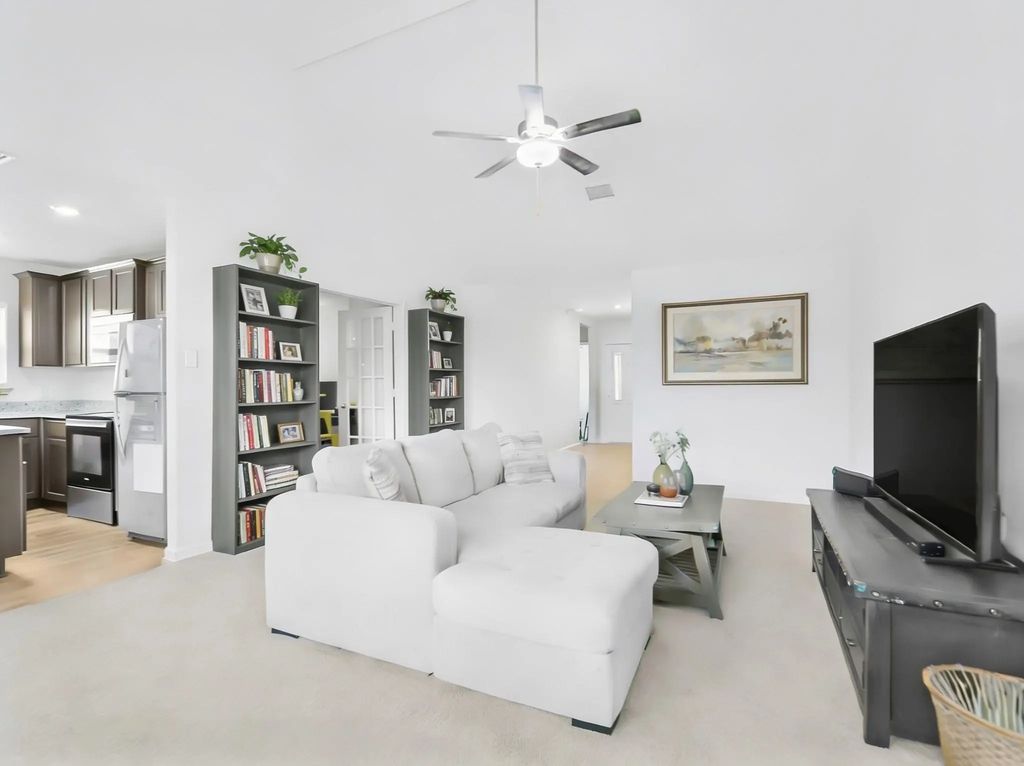 9949 Voyager Lane, Fort Worth
