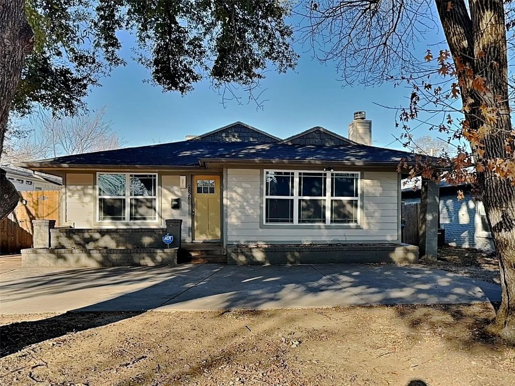 2828 Livingston Avenue, Fort Worth