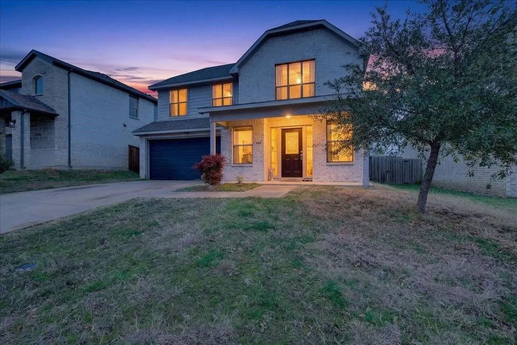 105 Brooks Street, Terrell