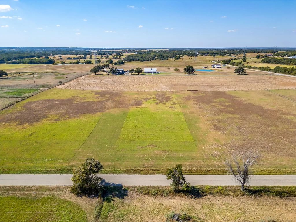 1108 Clover Drive, Poolville