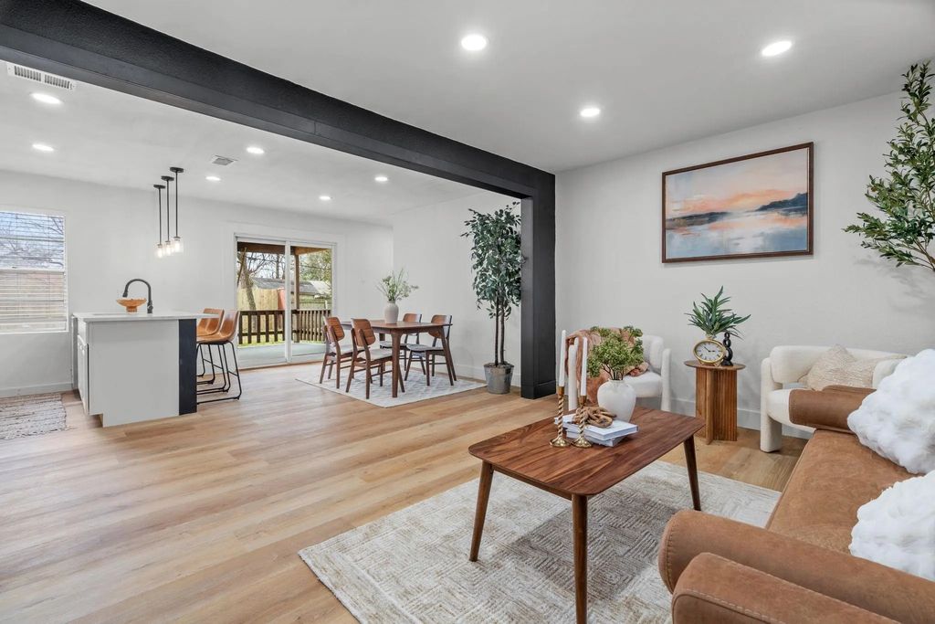 8842 Donnybrook Lane, Dallas