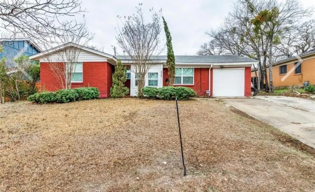4744 Richard Street, Forest Hill