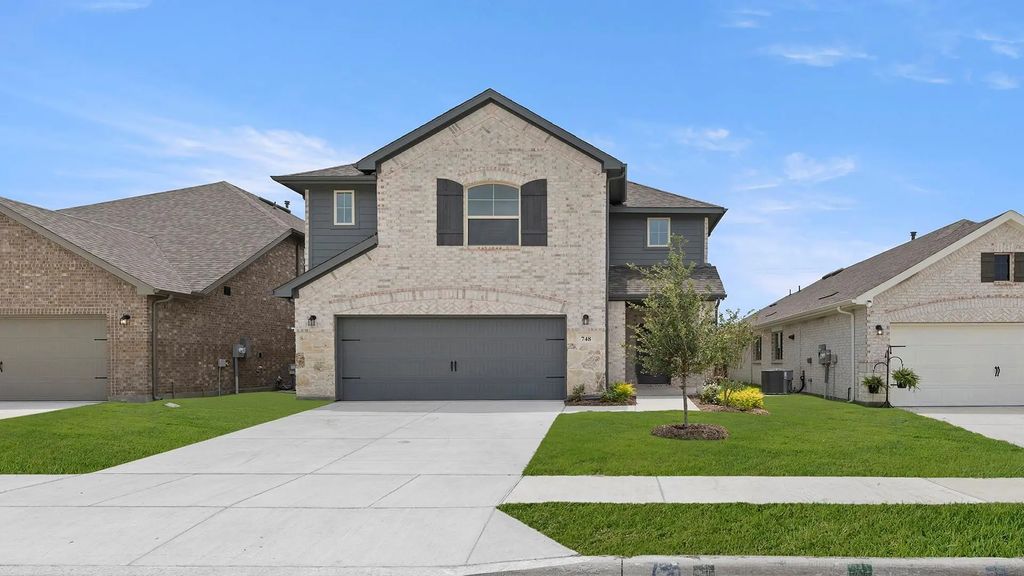 748 Hidden Feather Drive, Lavon