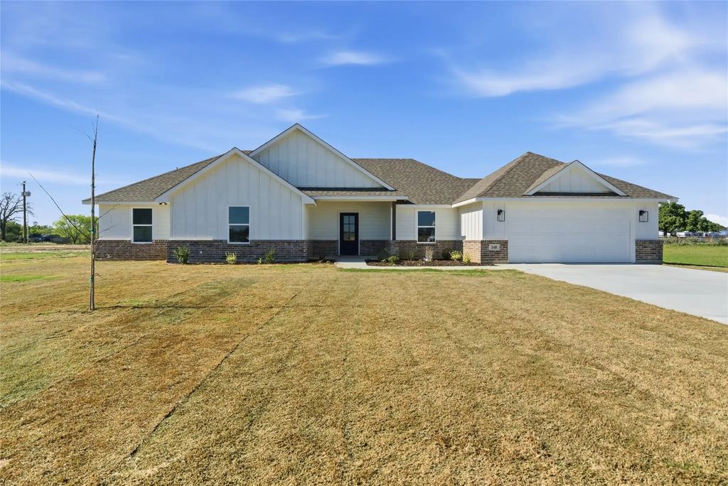 248 Yawney Drive, Lipan